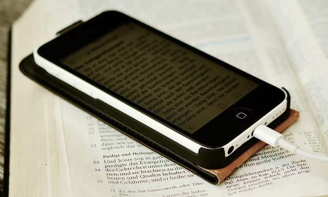 rss reader app iphone uses up space